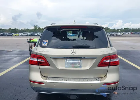 2012 Mercedes-Benz Ml 350 4Matic z USA, uszkodzony, nr VIN 4JGDA5HB5CA090936